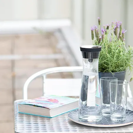 Rotachstrasse 20 In Wiedikon By Aas Service