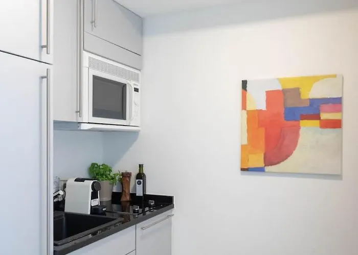 Rotachstrasse 20 In Wiedikon By Aas Service Zurique