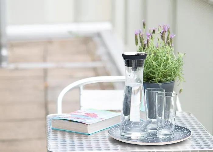 Rotachstrasse 20 In Wiedikon By Aas Service