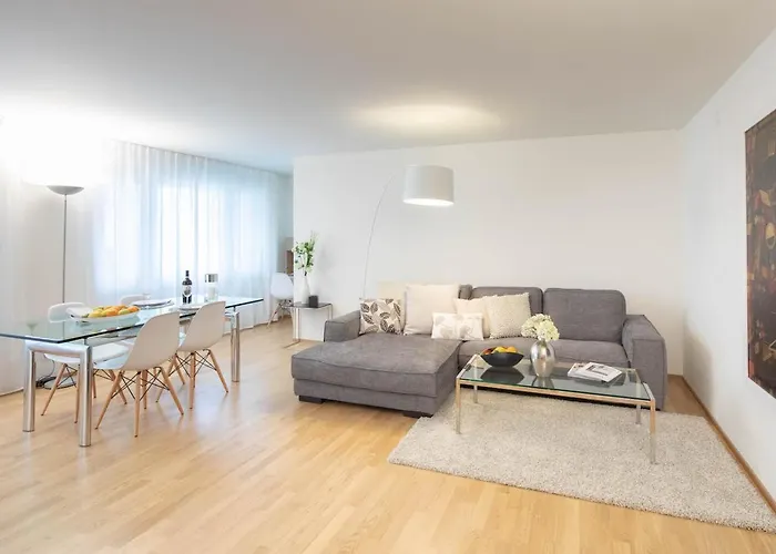 Rotachstrasse 20 In Wiedikon By Aas Service *