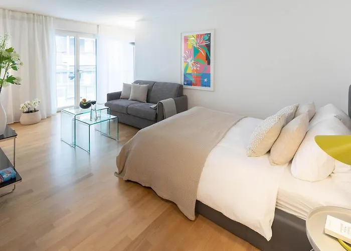 Rotachstrasse 20 In Wiedikon By Aas Service